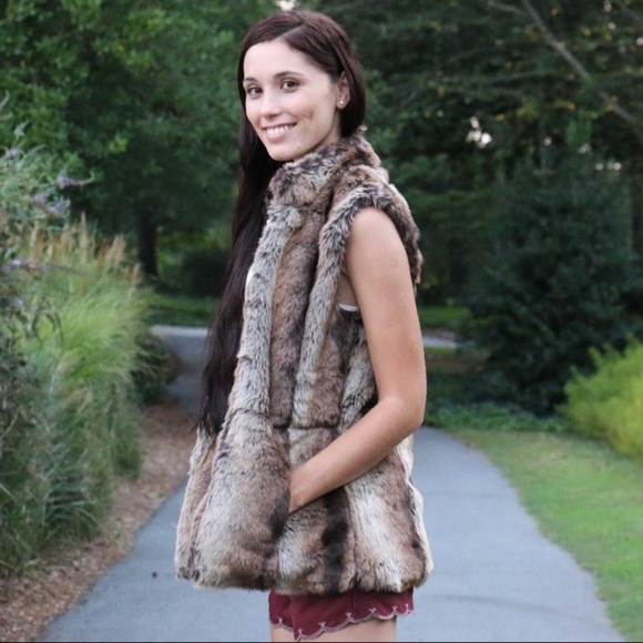 Vanilla Monkey | Womens Faux Fur Sleeveless Vest Brown Size M - Picture 3 of 6